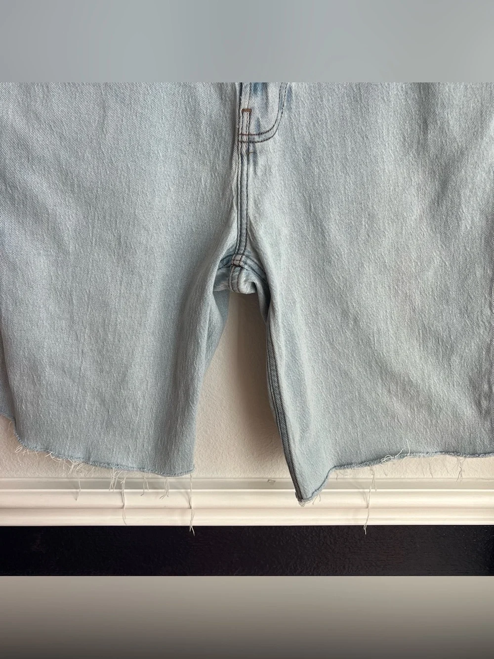 Hollister Men’s Super Baggy Men’s Light Was Denim Shorts Cards on Pocket Y2K